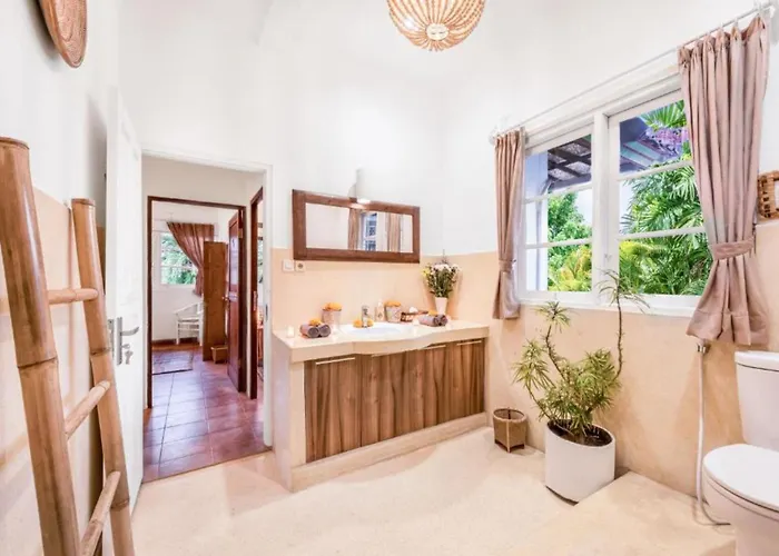 Berlin - Private 6 Bdr In With Pool And Garden Villa Seminyak (Bali)