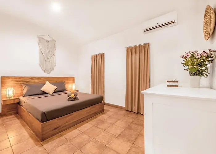 Berlin - Private 6 Bdr In With Pool And Garden Villa Seminyak (Bali)