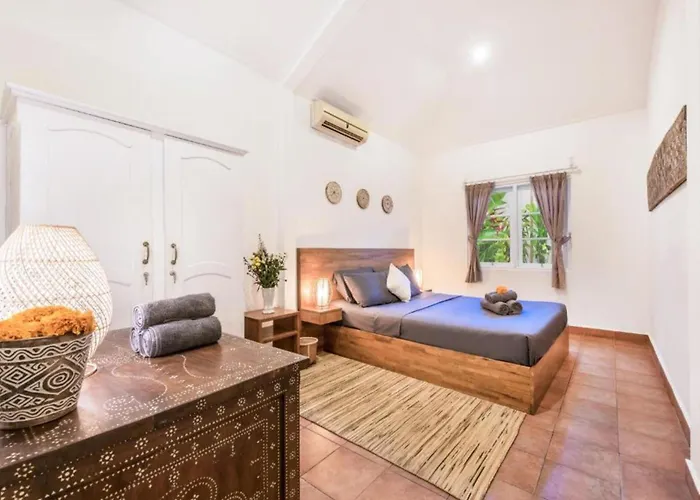 Berlin - Private 6 Bdr In With Pool And Garden *