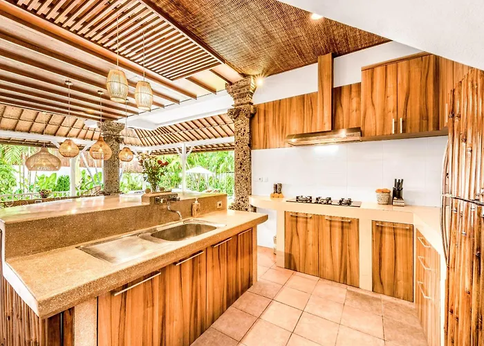 Berlin - Private 6 Bdr In With Pool And Garden